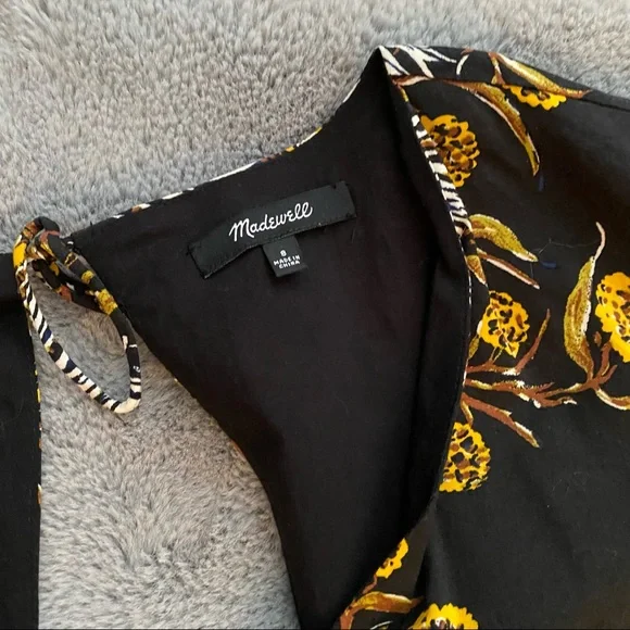 Madewell floral butterfly sleeve dress - Picture 6 of 7